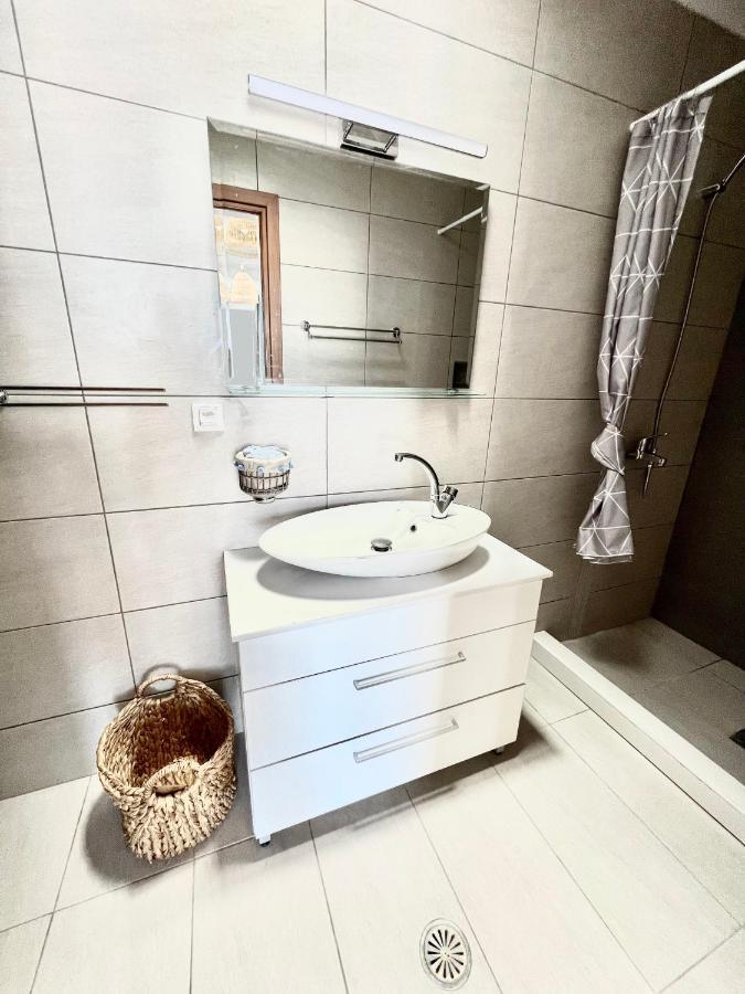 Vaso Beach Front Villa Ialysos  Dış mekan fotoğraf
