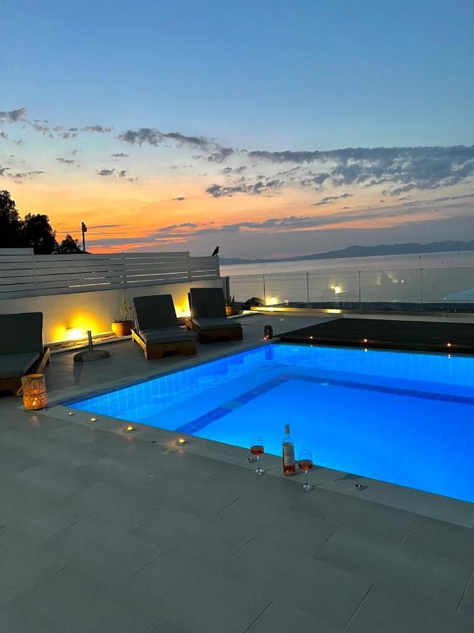 Vaso Beach Front Villa Ialysos  Dış mekan fotoğraf