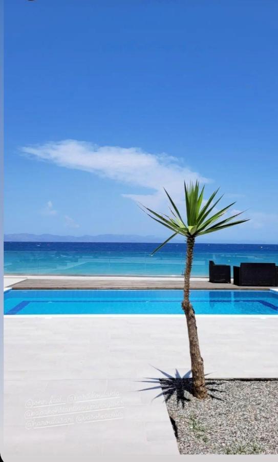 Vaso Beach Front Villa Ialysos  Dış mekan fotoğraf
