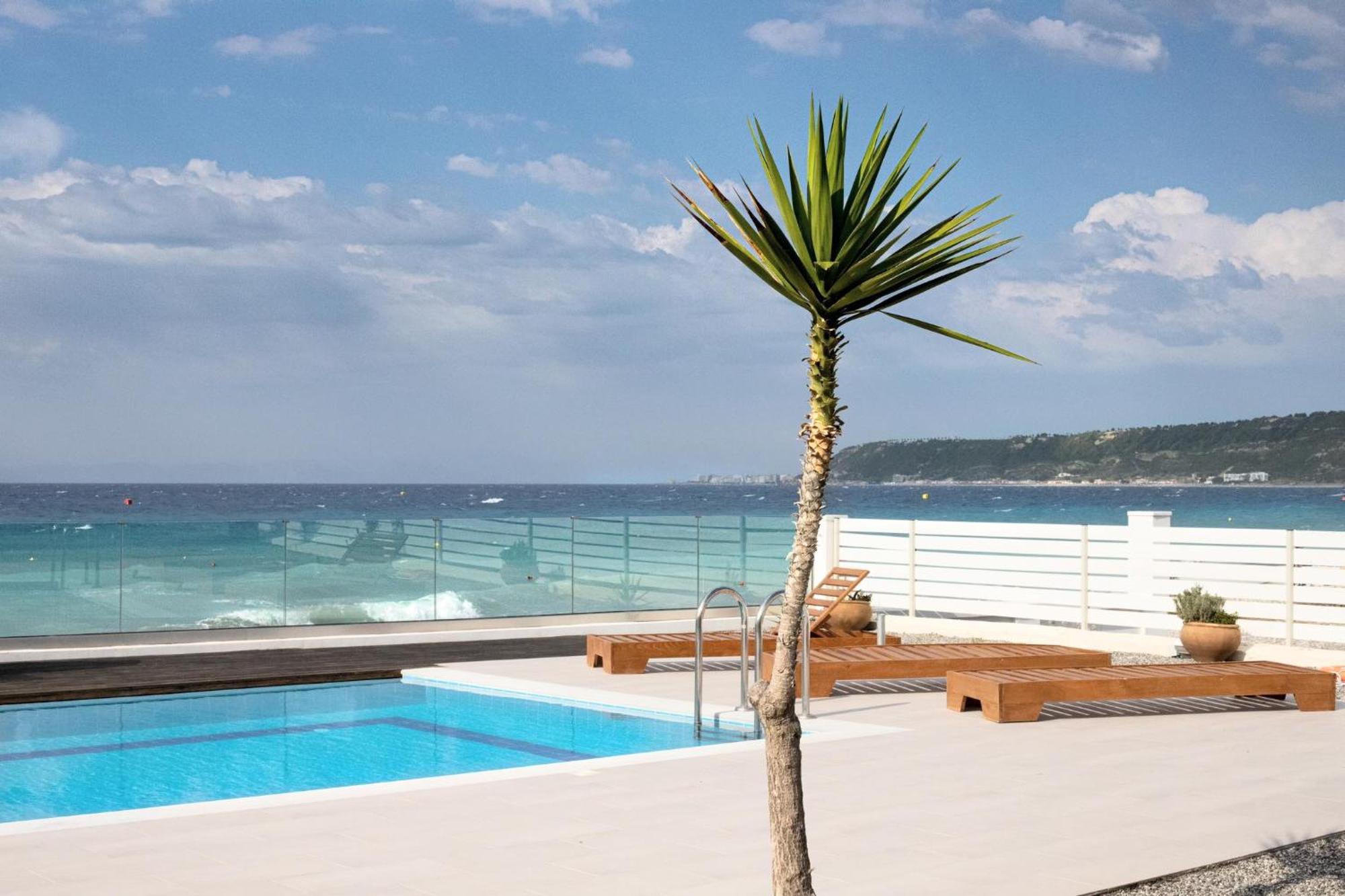 Vaso Beach Front Villa Ialysos  Dış mekan fotoğraf